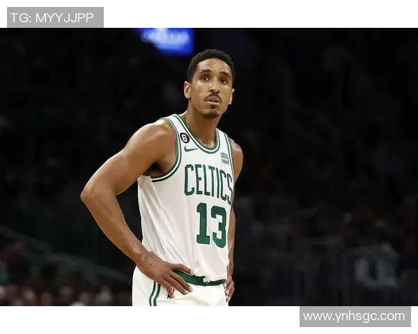 马尔科姆布罗格登:从NBA新星到全能球员的蜕变之路 马尔科姆布罗格登:从NBA新星到全能球员的蜕变之路