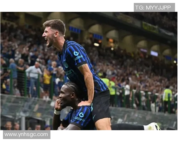 国米与瓦伦西亚赛后冲突引发斗殴事件球迷与球员激烈对抗现场混乱不堪 国米与瓦伦西亚赛后冲突引发斗殴事件球迷与球员激烈对抗现场混乱不堪